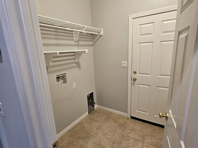 4446 Summit Rdg — Photo 14