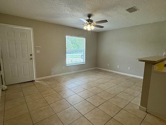 4th image of 440 Fairfield Ave #440