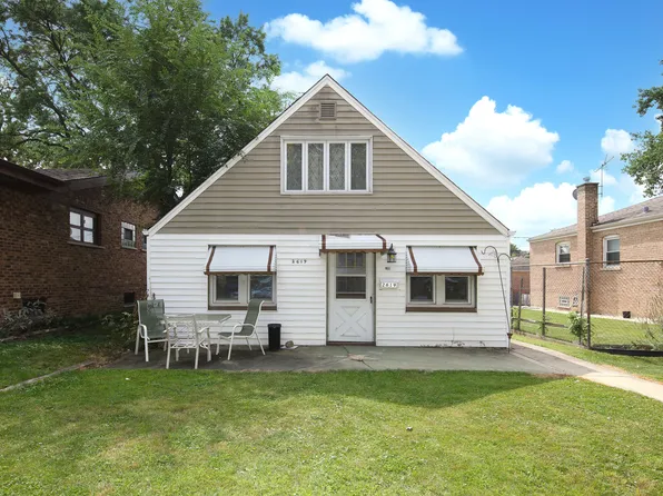 2619 W 97th St, Evergreen Park, IL 60805