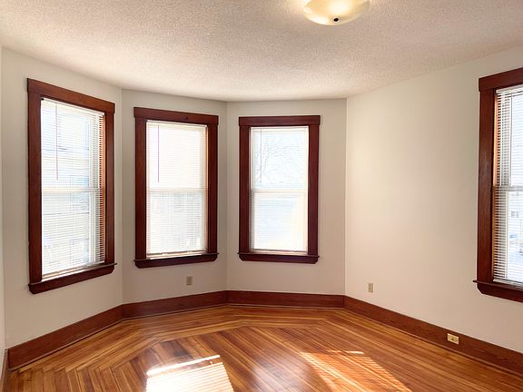 2nd image of 25 Bennett St #2