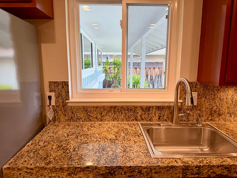 975 Inverness Way — Photo 6
