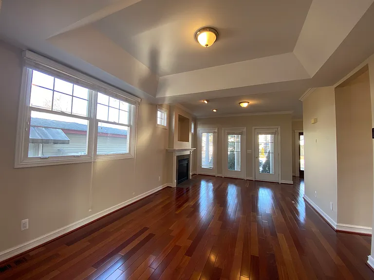 916 Ruffner Ave — Photo 5