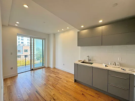 Rented by Pear NYC LLC | media 19