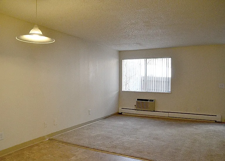 Canyon Crest — Photo 18