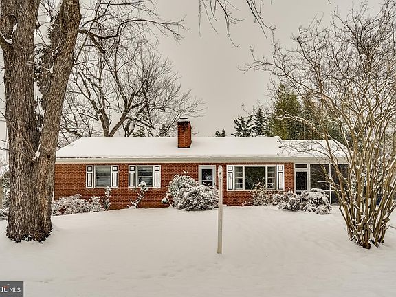 3rd image of 6516 Fairlawn Dr