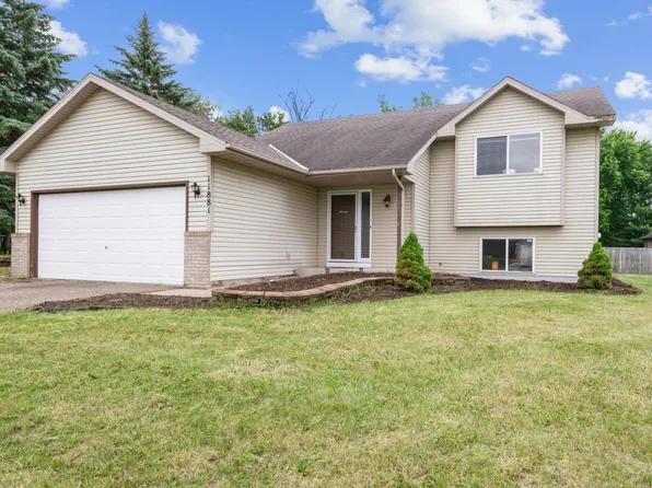 11881 Marigold Cir, Lindstrom, MN 55045
