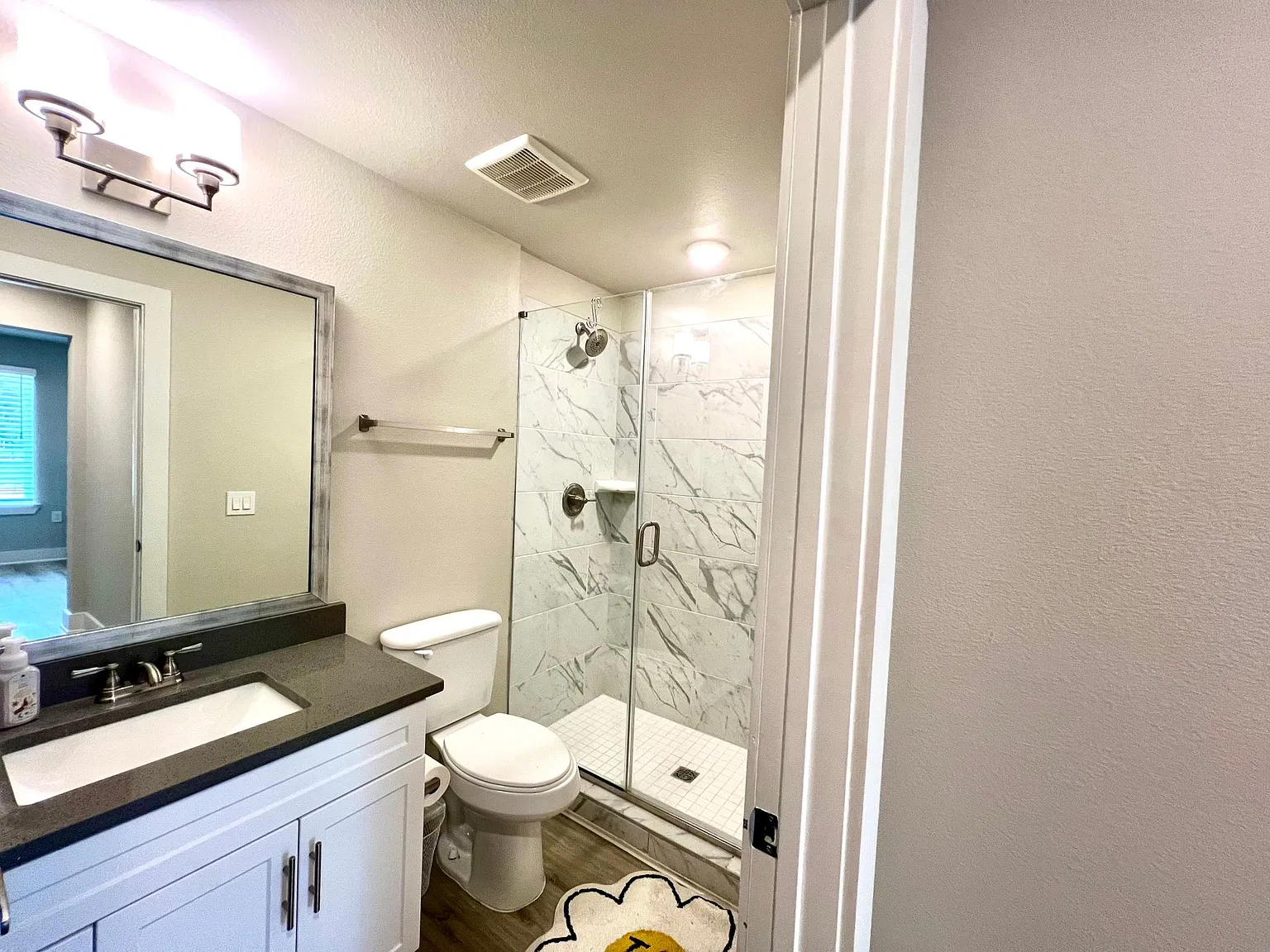 3 bed, 3.5 bath, 1988 sqft, $2,750 — Photo 4