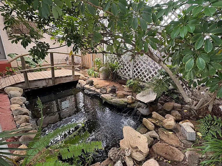 606 Spruce St — Photo 9