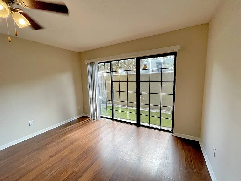 208 S Habana Ave — Photo 16