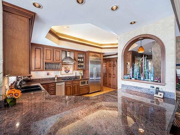 2nd image of 6021 Kipps Colony Dr E