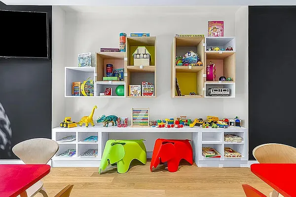 Rented by Modlin Group | media 19