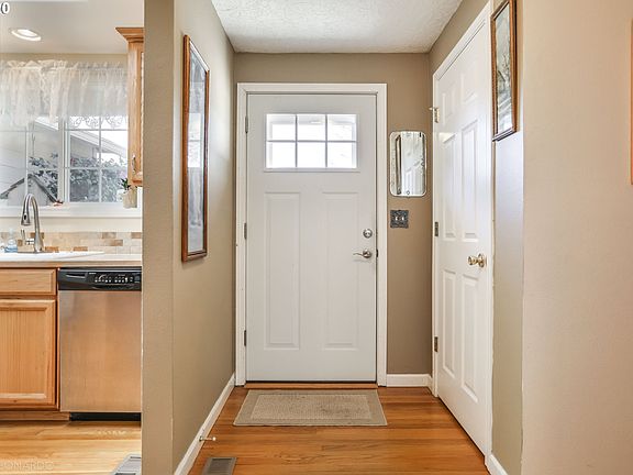 4th image of 1809 NE 123rd Ave