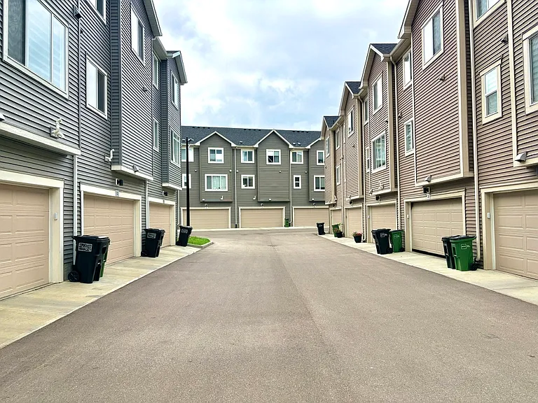 2072 Wonnacott Way SW #30 — Photo 26