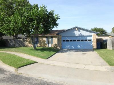 818 Saint Dominic Ct, Corpus Christi, TX, 78418