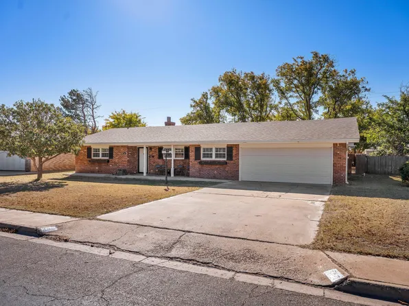 408 Hickory St, Levelland, TX 79336