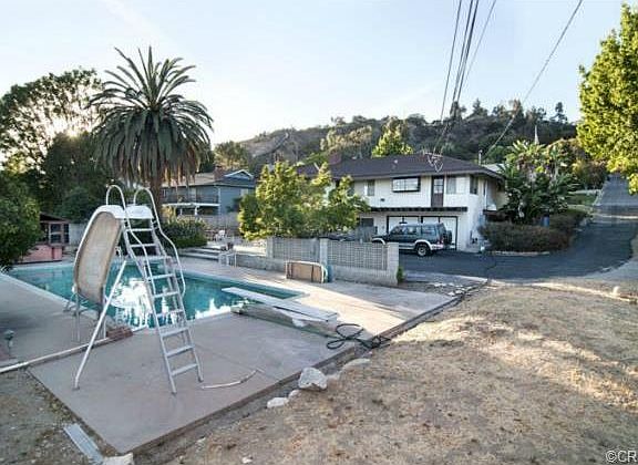 4th image of 2138 Gardi St