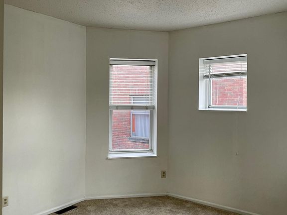 4th image of 4319 Lindell Blvd APT F
