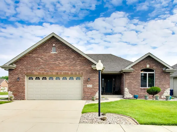 2615 43rd St, Highland, IN 46322