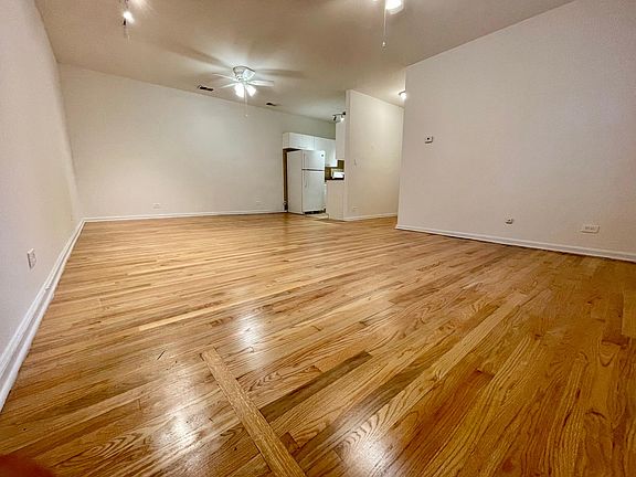 3rd image of 1481 W Huron St APT 1M
