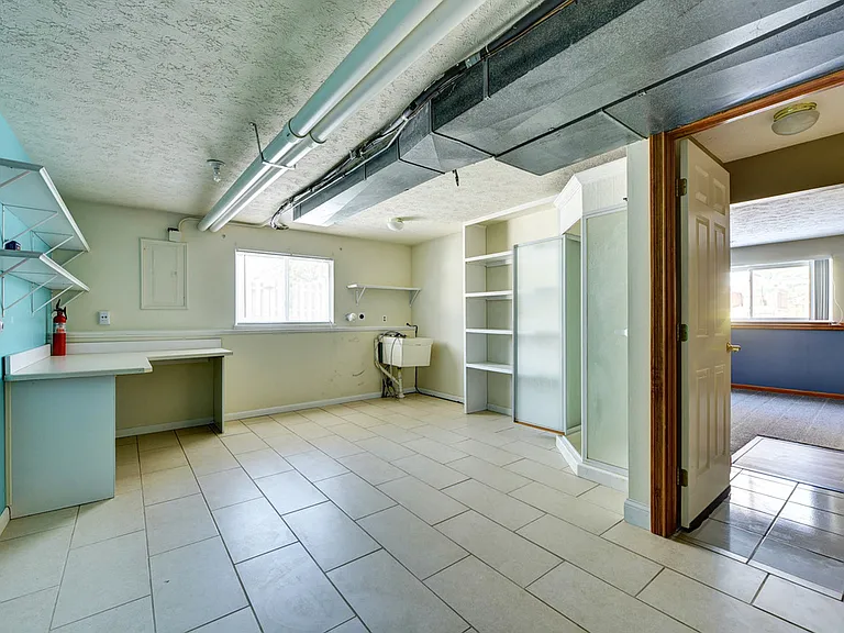 13286 Boston Rd — Photo 29
