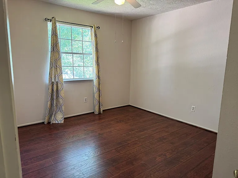 5614 Country Green St — Photo 24