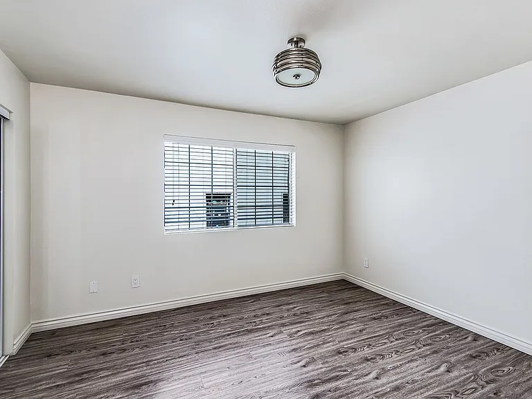 1817 Garfield Pl — Photo 20