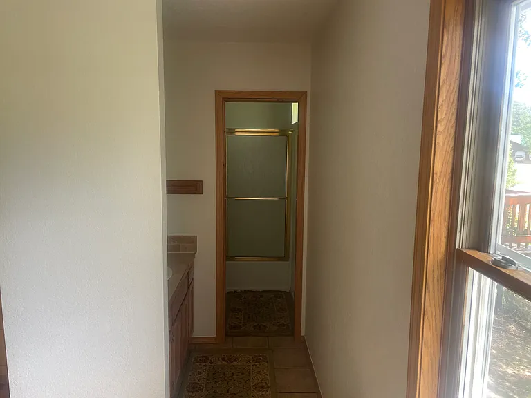 1222 Lake Forest Cir — Photo 17