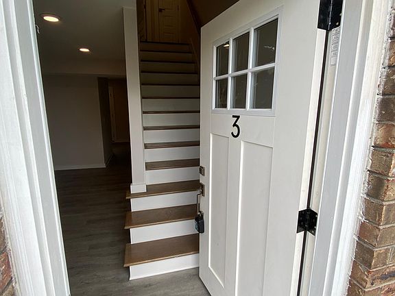 5th image of 722 Due West Ave N APT 3
