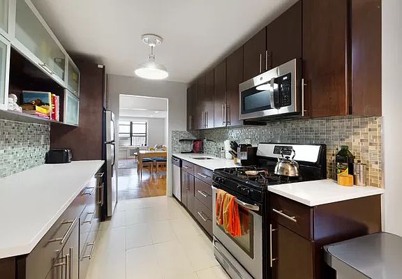 3rd image of 488 Ocean Pkwy APT 5A