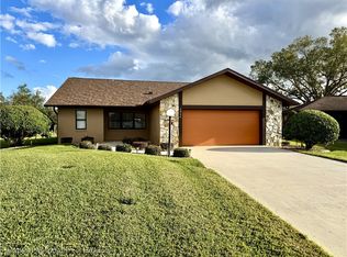 2936 Sugar Pine Cir, Sebring, FL 33872