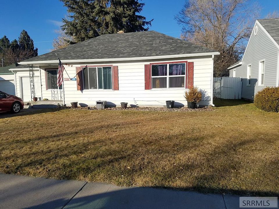 1st image of 937 E 13th St