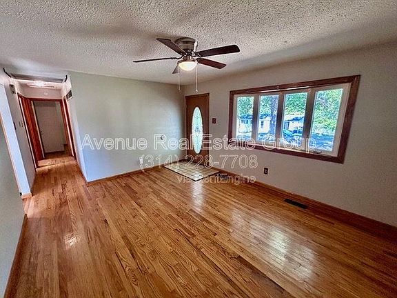 2nd image of 5154 Ville Donna Ln