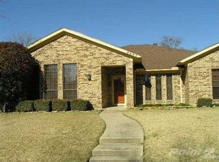 4605 Versailles Ln, Plano, TX 75093