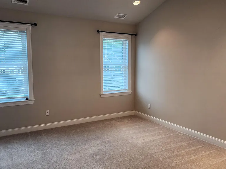 212 Foxhedge Rd — Photo 14