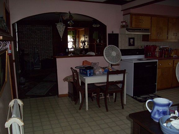 Eat-In Kitchen Area