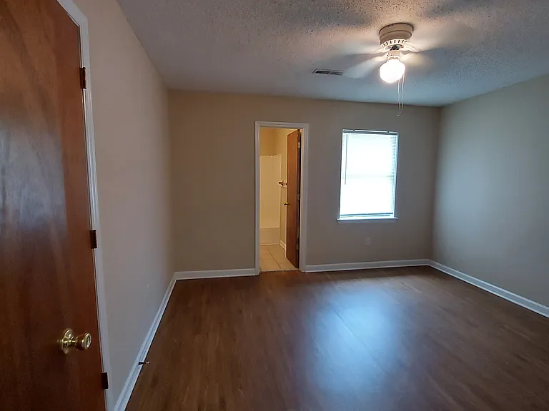 212 Wyndham Cir #A — Photo 7