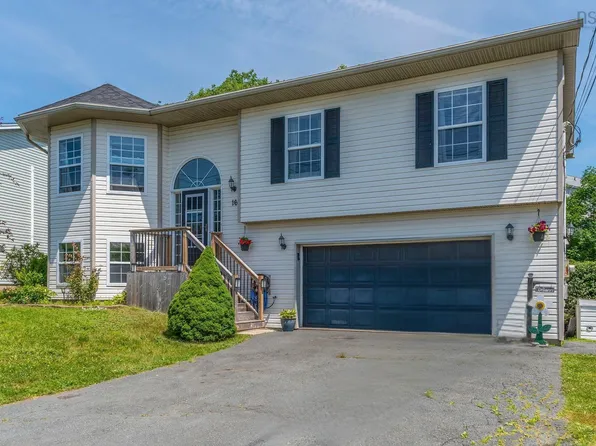 16 Quindora Cres, Halifax, NS B2W 6G3