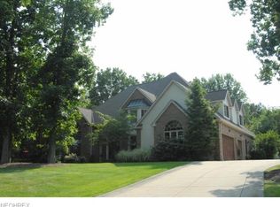 6486 Tulip Trl, Independence, OH 44131