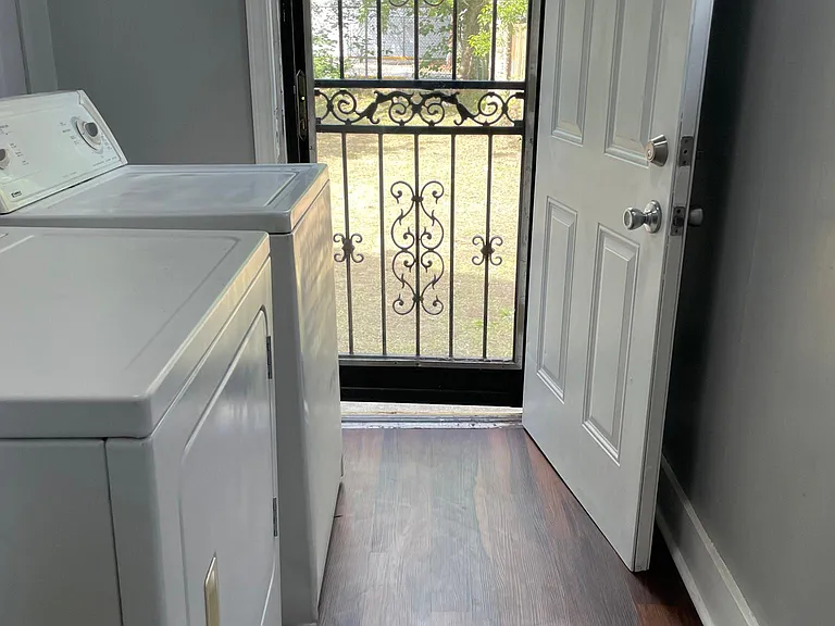 2125 Delachaise St — Photo 22
