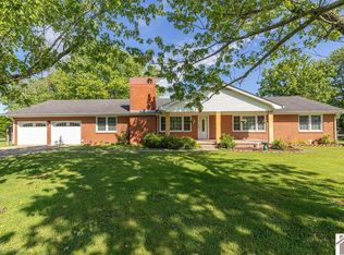 10256 State Route 94 E, Murray, KY 42071