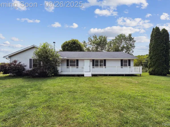 9951 Tangent Rd, Tecumseh, MI 49286