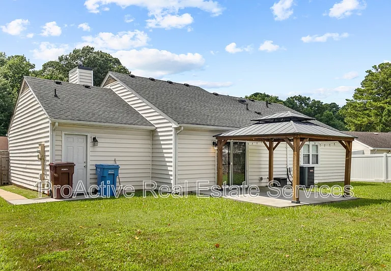 3409 Woodbaugh Dr — Photo 18