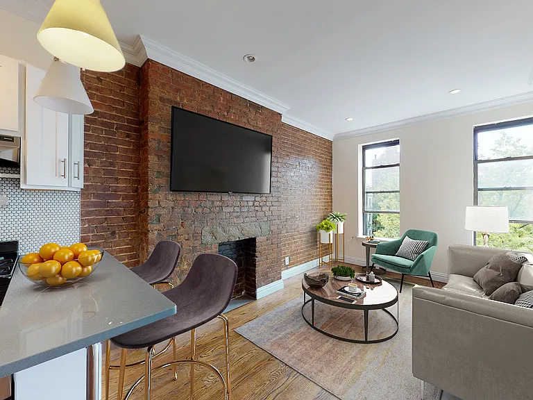 545 E 12th St #2C — Photo 2