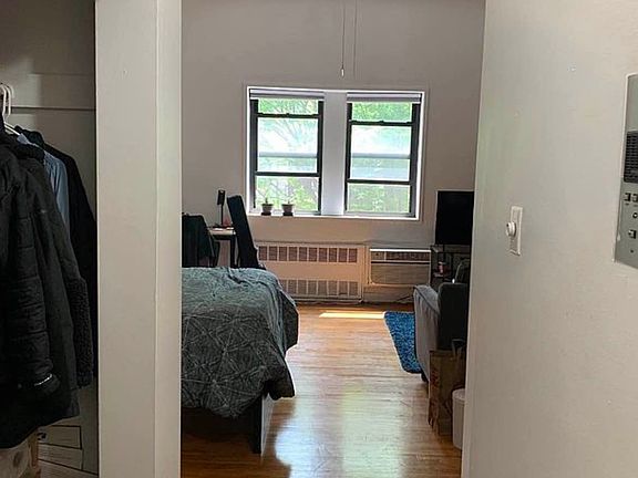 2nd image of 56 Livingston St APT 3B