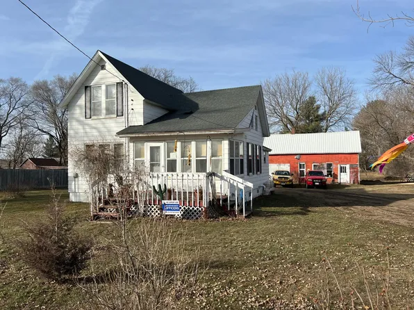 109 Center St, Ostrander, MN 55961
