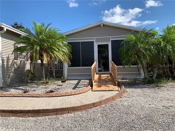 2nd image of 3612 Hayes Bayou Dr