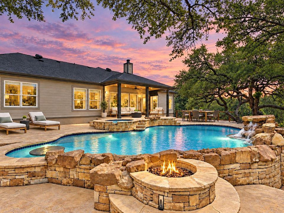 1st image of 300 High Plains Dr