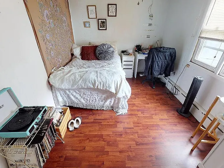 415 E Flora St — Photo 16