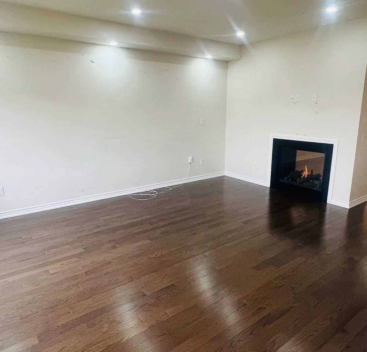 3 bed, $3,000 — Photo 4