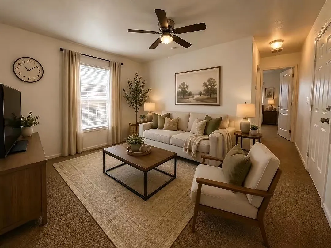 Maycliff Estates — Photo 1